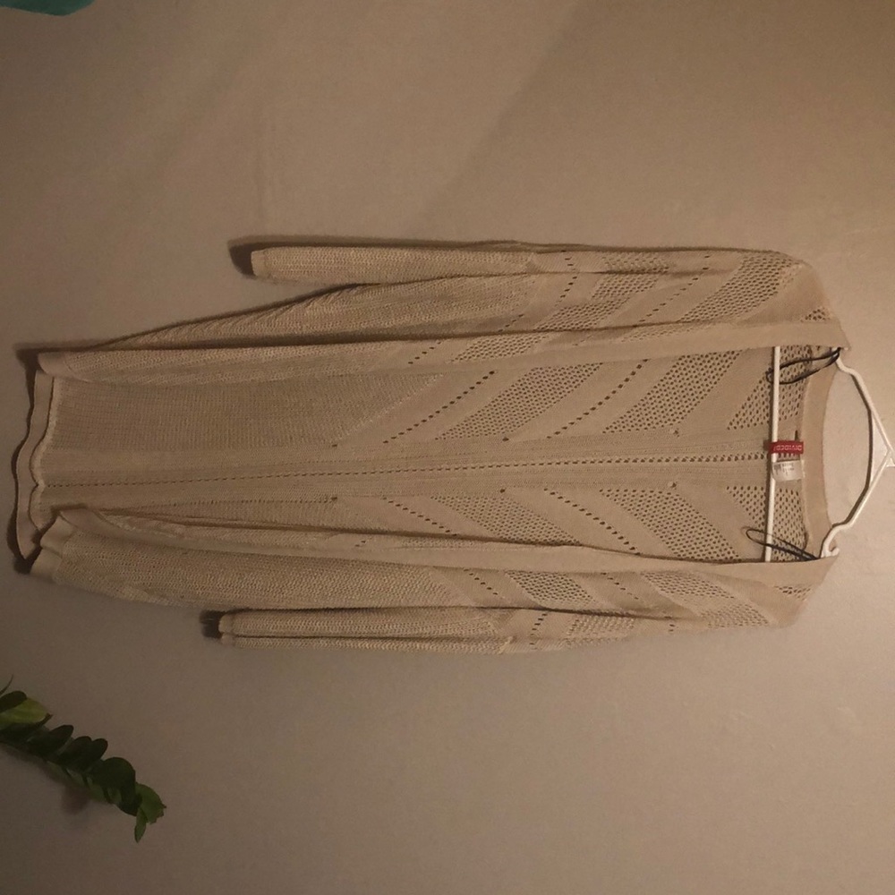Divided knit cardigan